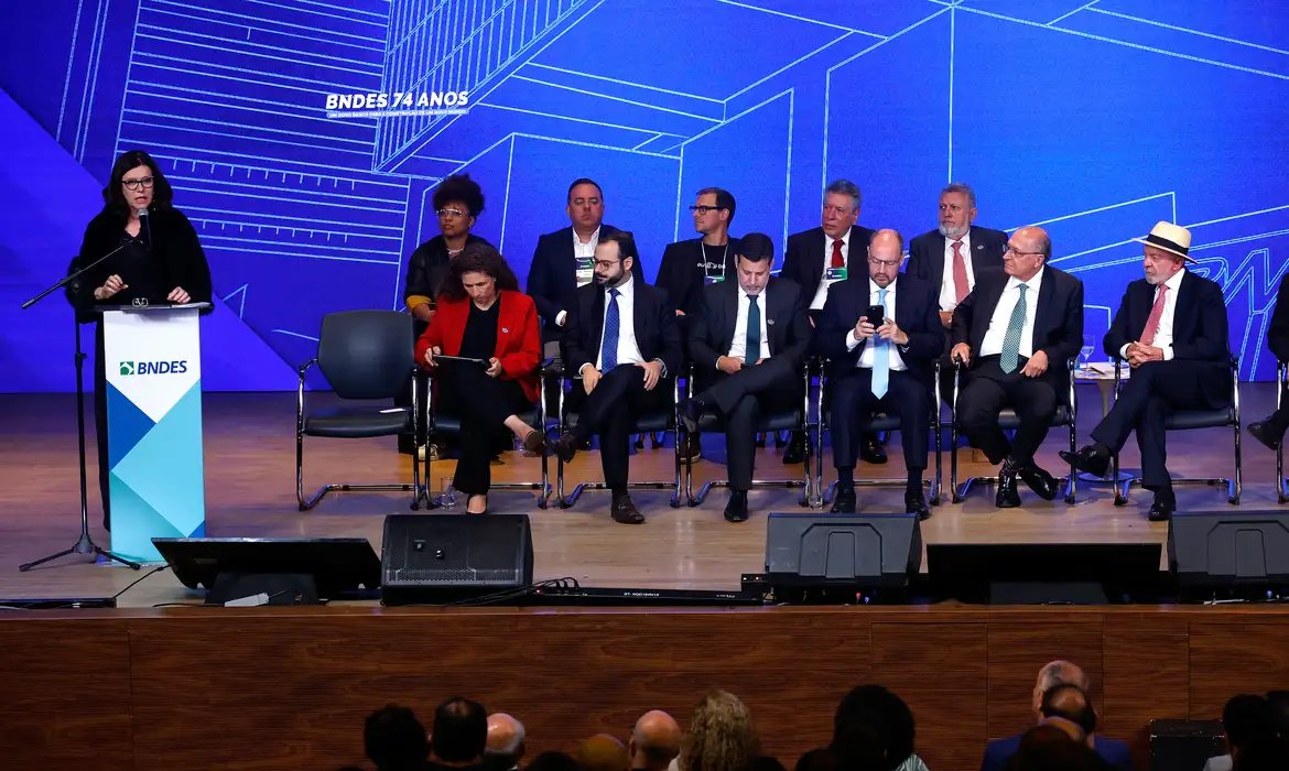 Programa de incentivo à indústria receberá mais R$ 140 bilhões em 2026