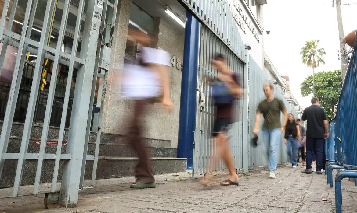 Enem 2026 terá atendimento especializado para TOC, ansiedade e TDAH