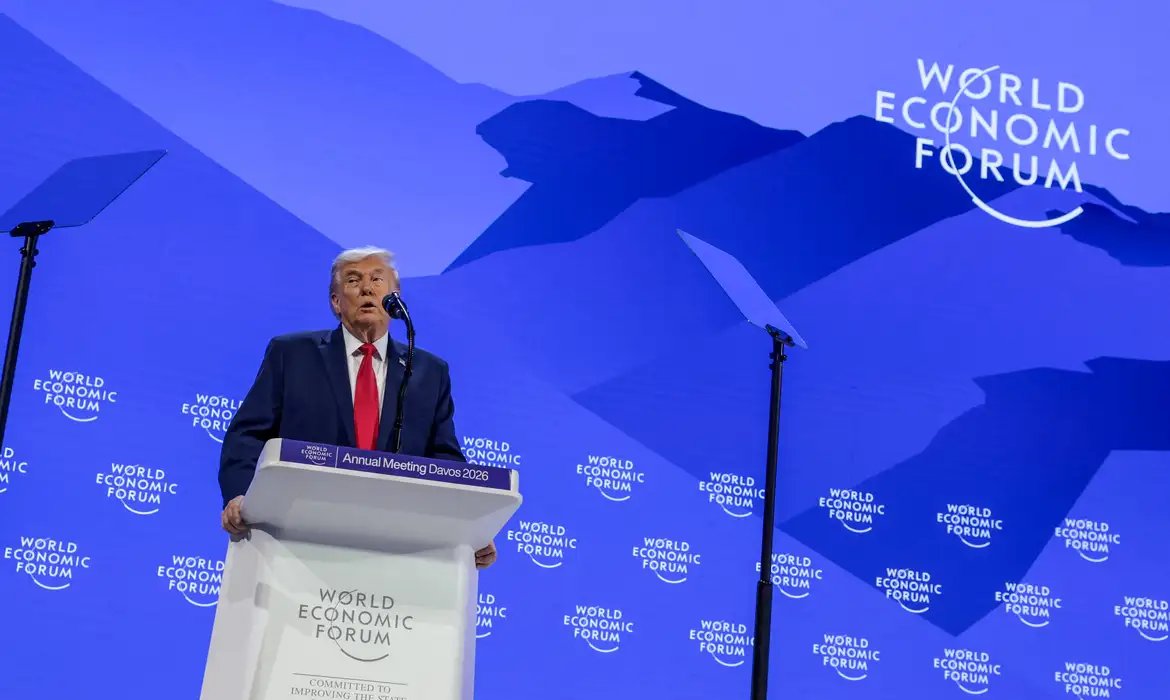 Em Davos, Trump diz que quer comprar Groenlândia sem uso da força