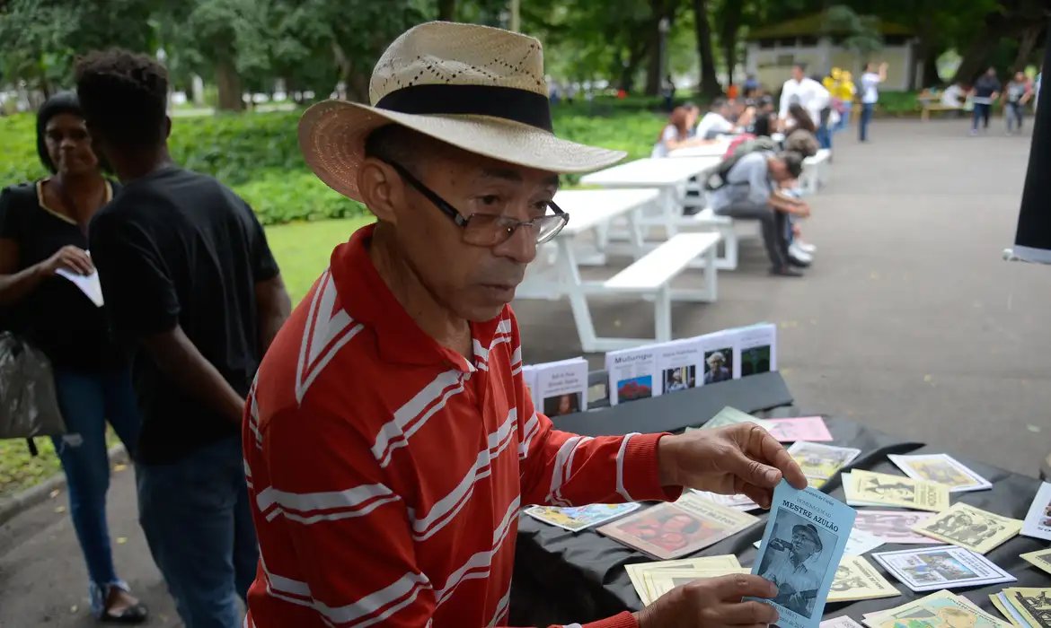Feira do Cordel Brasileiro vai até amanhã na Caixa Cultural Brasília