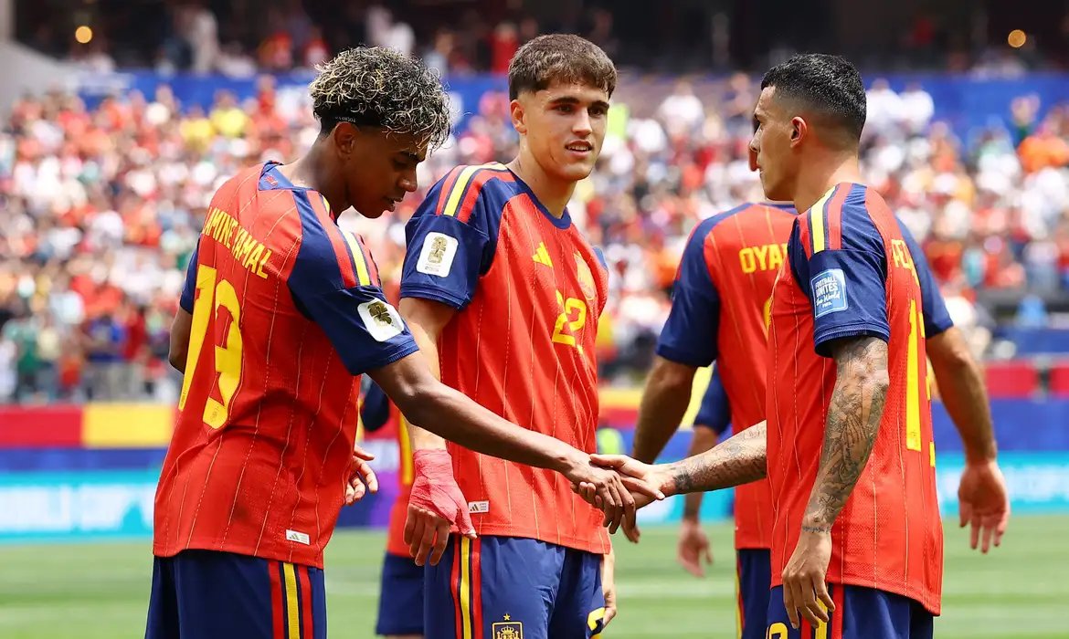 Copa do Mundo tem confronto entre Espanha e Bélgica nesta sexta-feira