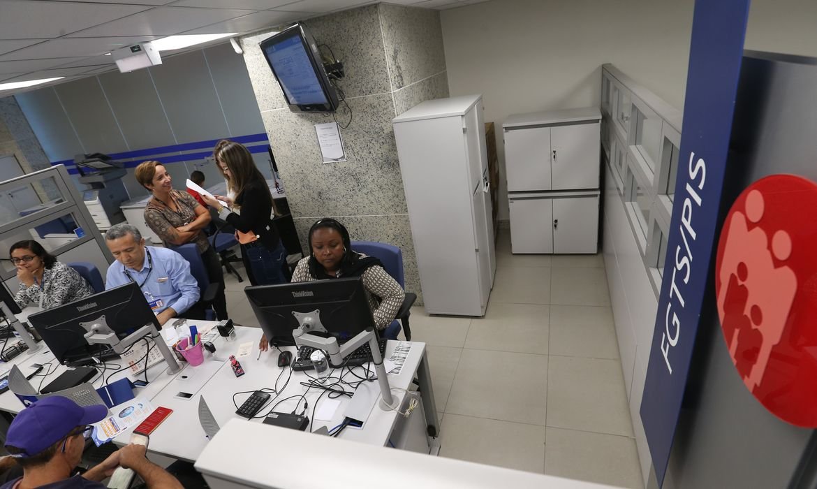 PIS/Pasep para quem nasceu em julho e agosto é pago nesta segunda