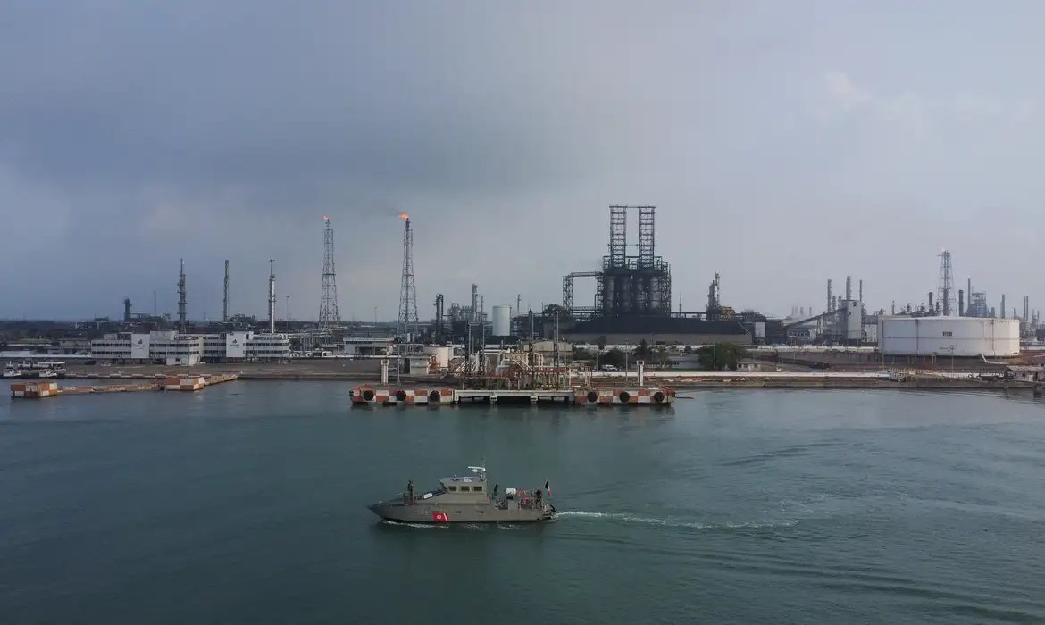 Petrobras fecha acordo para exploração de petróleo no Golfo do México