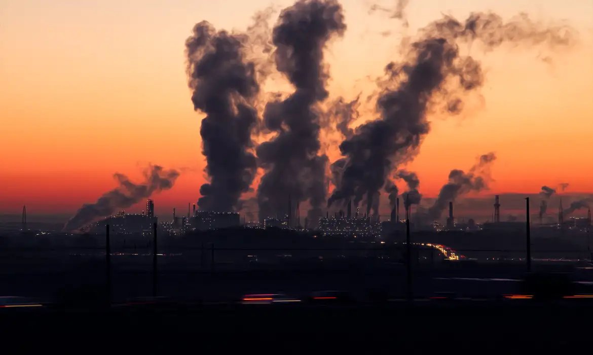 COP30: especialistas avaliam debate em torno dos combustíveis fósseis