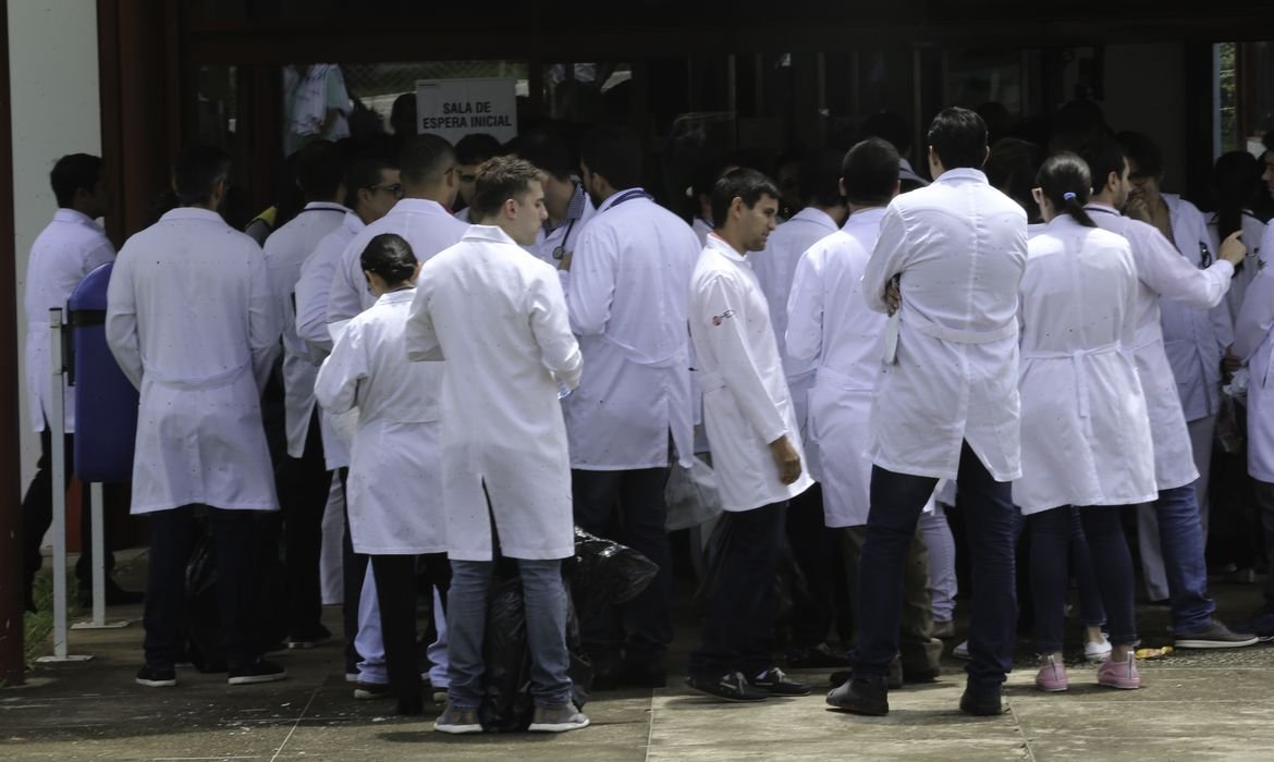 Enare: inscrição para residência médica com pré-requisito segue até 4ª