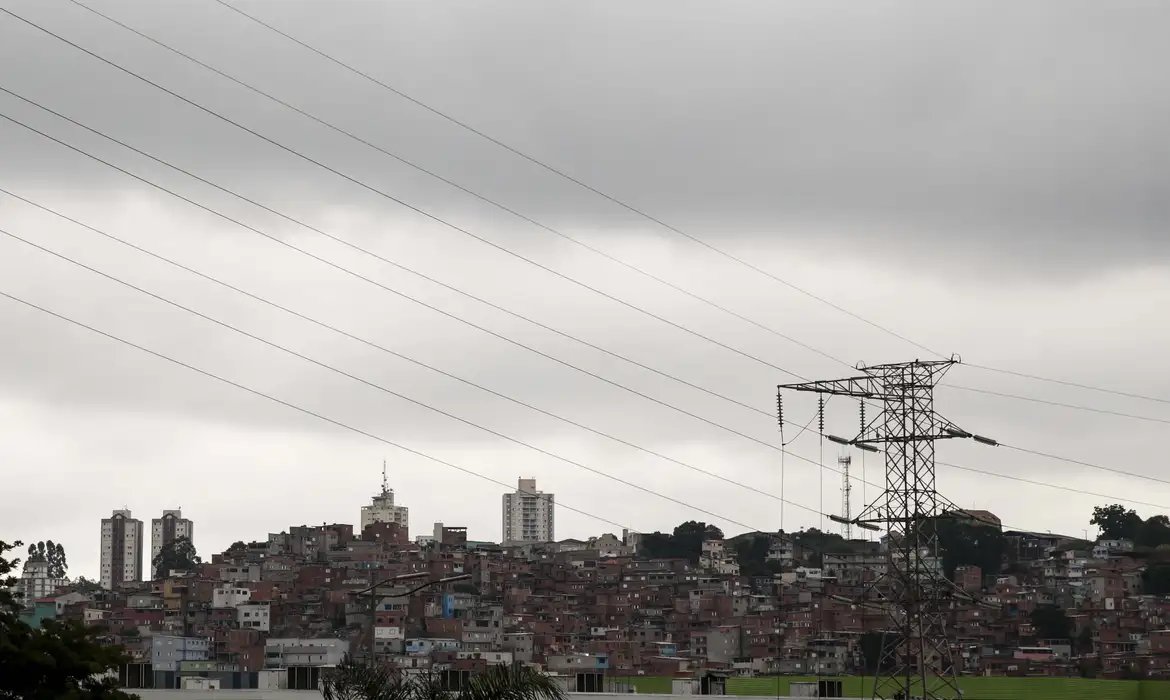 SP: Defesa Civil alerta para temporais isolados e queda de temperatura