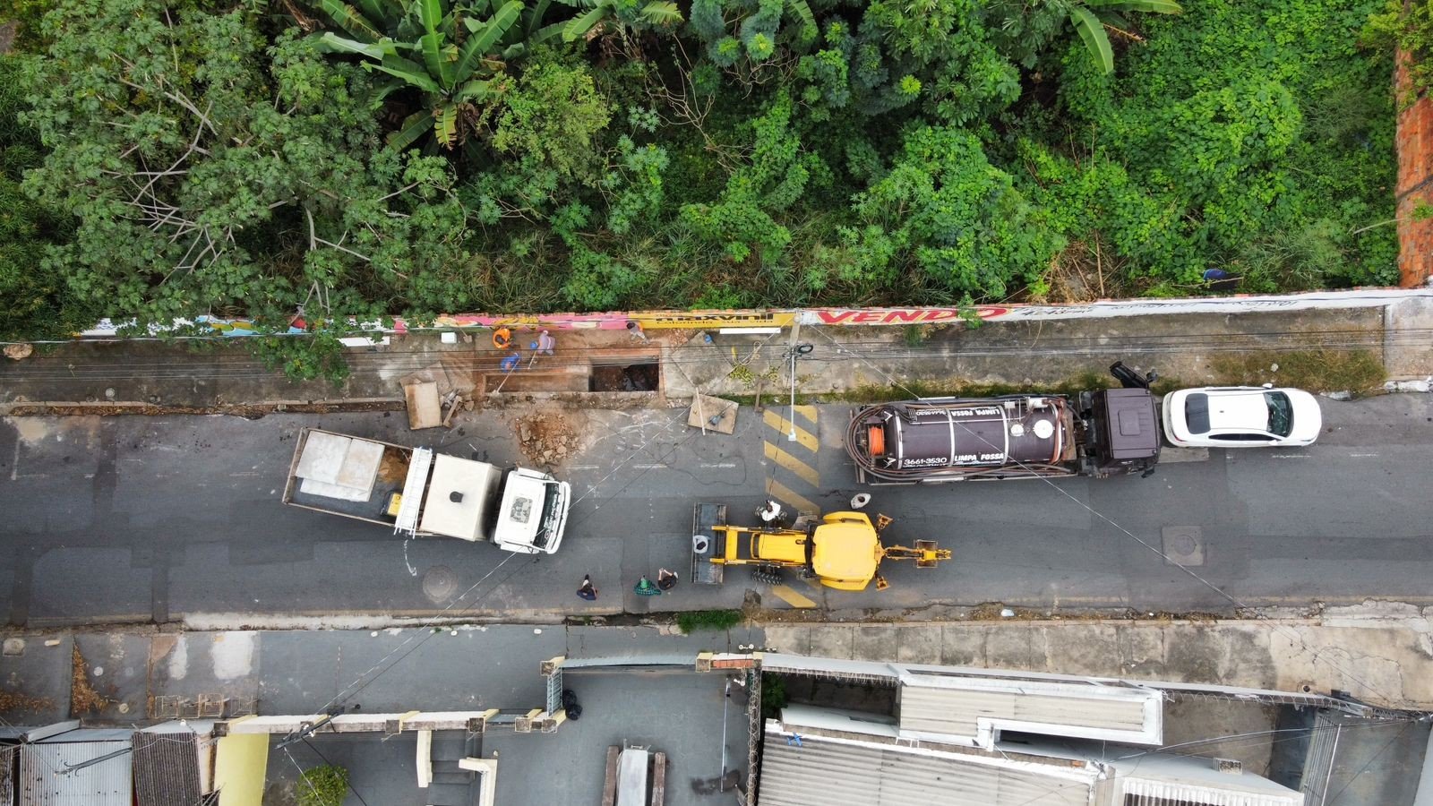 Prefeitura de Cuiabá reforma bueiro após tampa ceder e estudante despencar