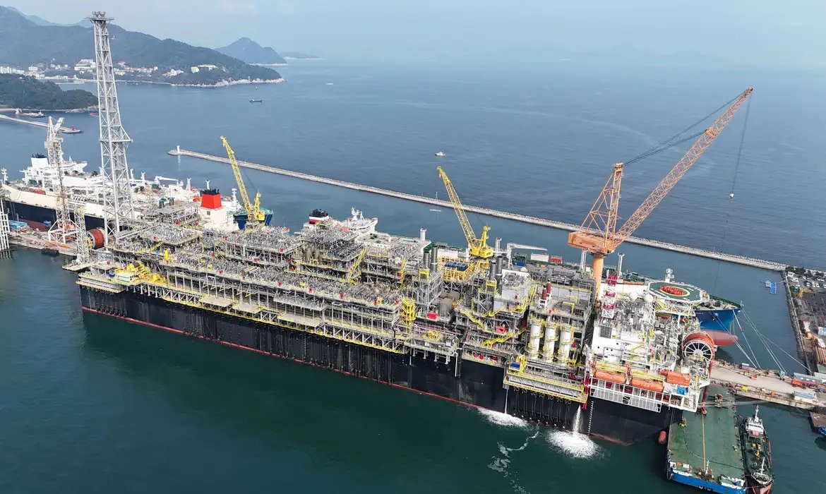 Petrobras inicia P-79 e reforça produção de petróleo e gás no país