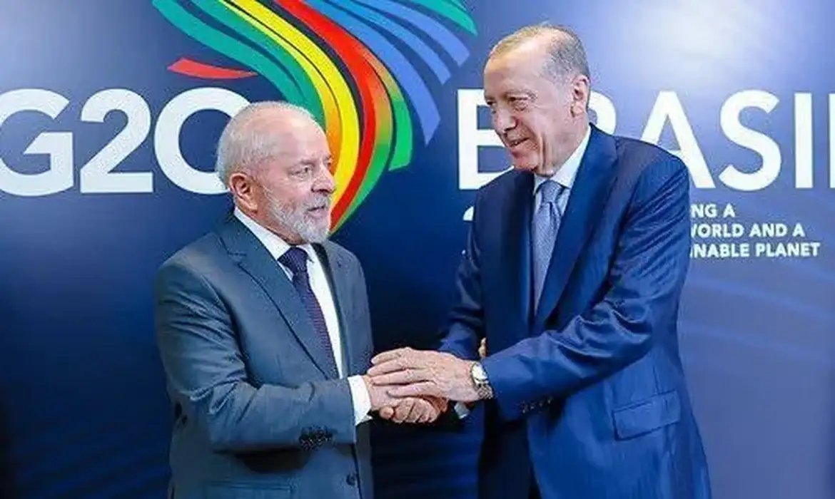 Lula e Erdogan combinam criação de conselho entre Brasil e Turquia
