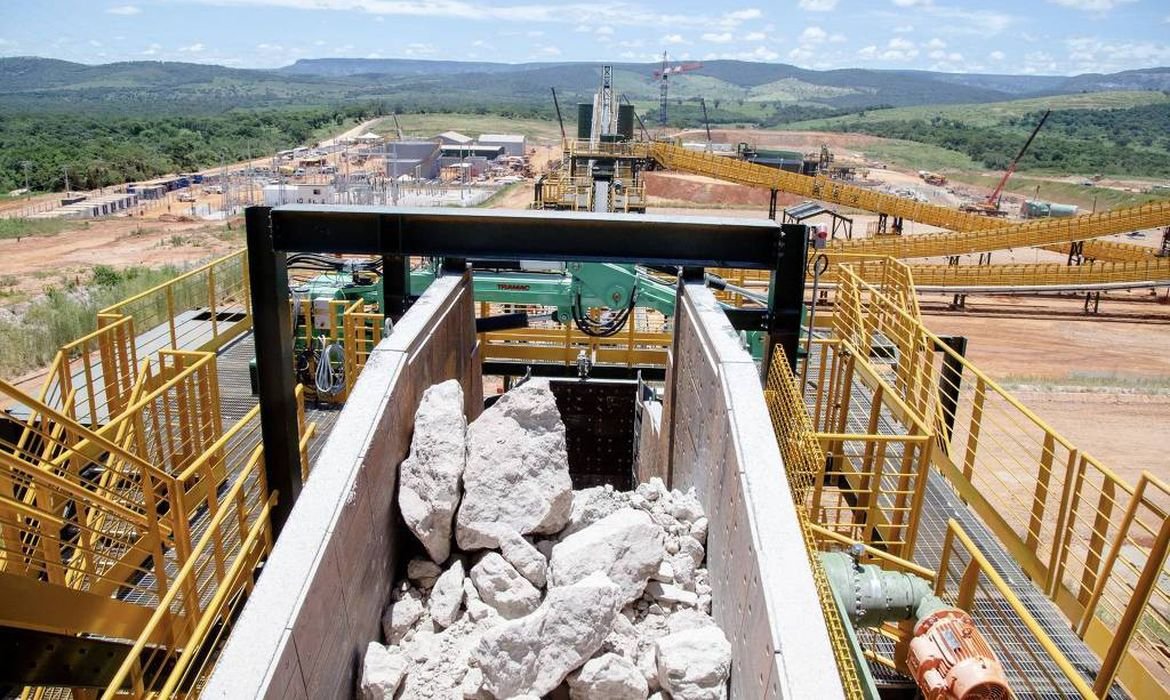 Terras raras, minerais estratégicos e críticos: entenda as diferenças