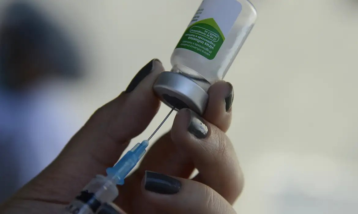 Casos de síndrome respiratória grave estão em queda em quase todo país