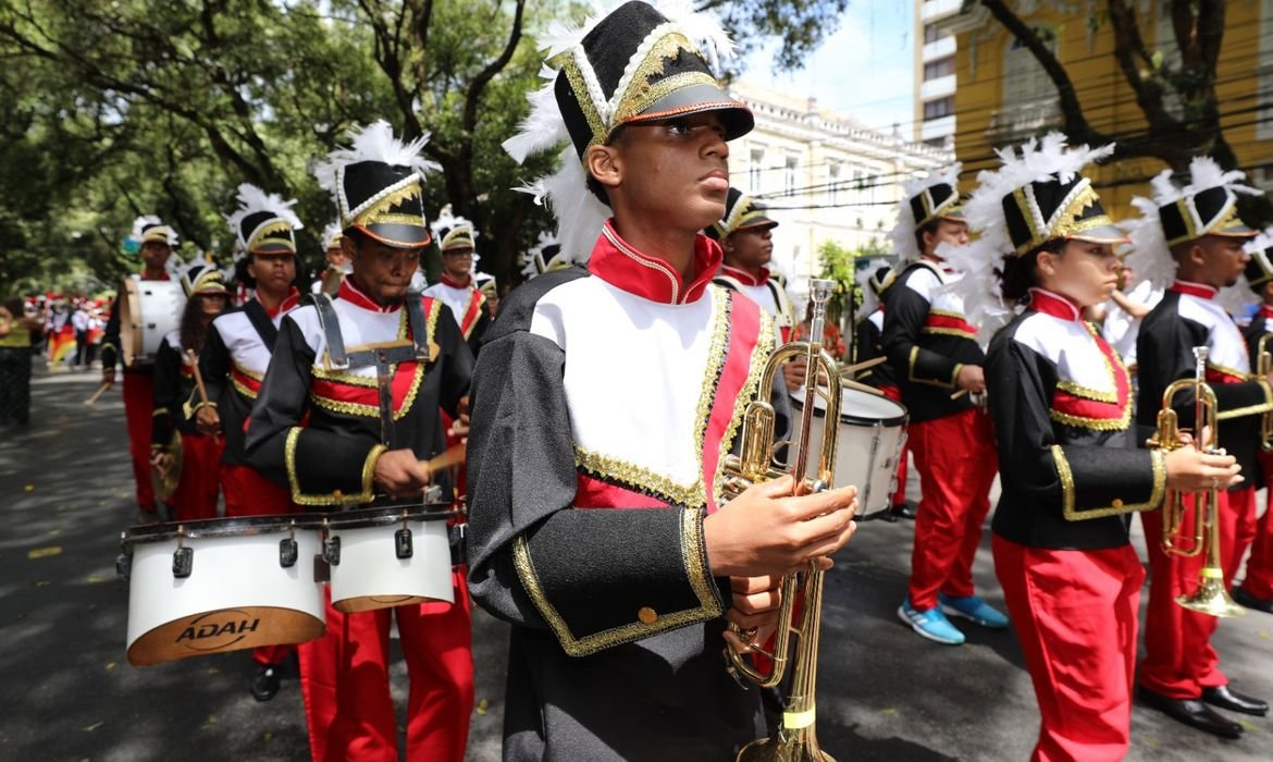 Fanfarras são tradição em desfiles em memória da Independência Baiana