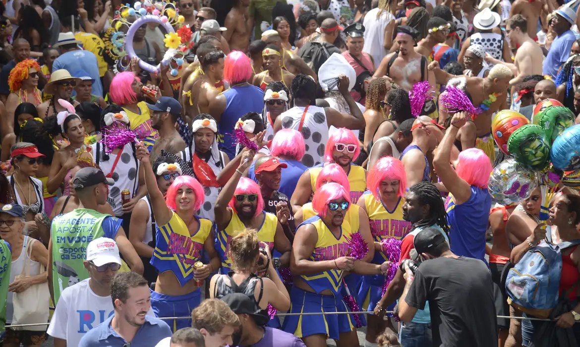 Carnaval 2026: folia de rua do Rio de Janeiro começa neste sábado