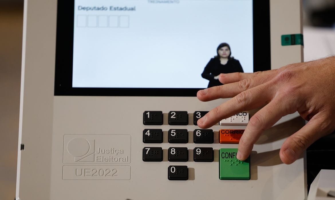 TRE-RJ altera 66 locais de votação por questões de segurança