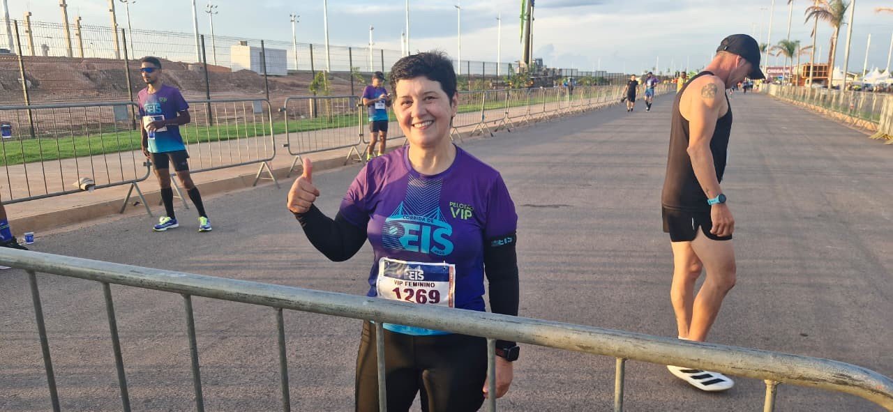 Atleta de 61 anos cruza o país para disputar a Corrida de Reis após vencer câncer na cabeça