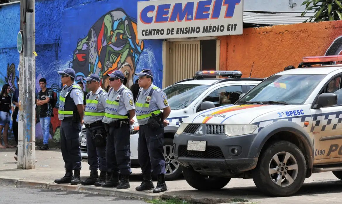 CNE define regras para garantir 200 dias letivos do calendário escolar