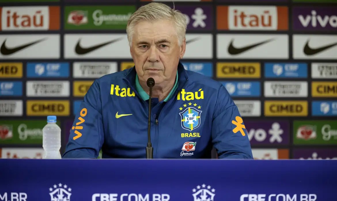 Wesley é cortado da Seleção Brasileira por lesão em amistoso