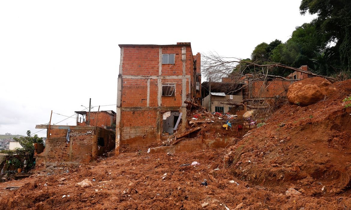 Governo destina mais R$ 75,3 milhões para atingidos por chuvas em MG