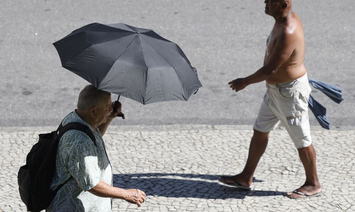 Janeiro teve 4,3 mil focos de calor, aumento de 46% em relação a 2025