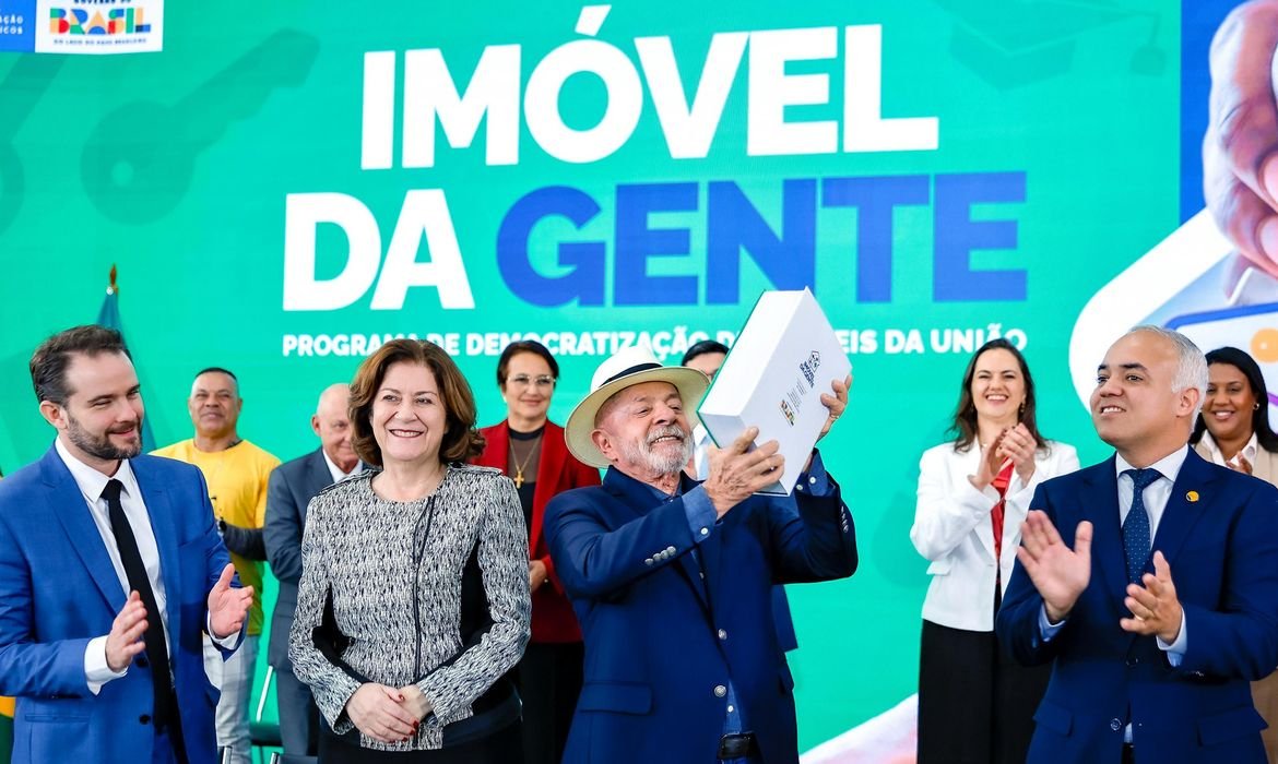 Governo federal dá nova destinação a 1,9 mil imóveis abandonados