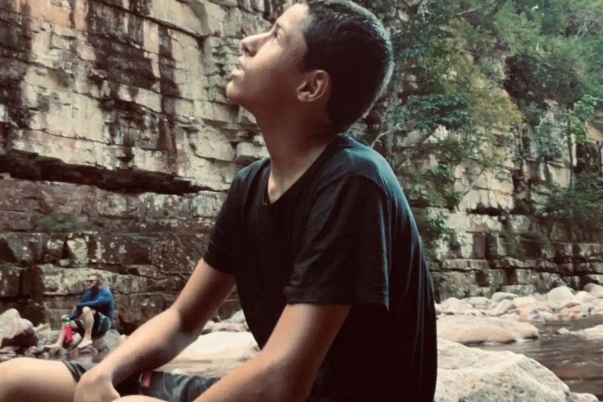 Aluno de 12 anos morre durante aula de basquete em escola militar de MT