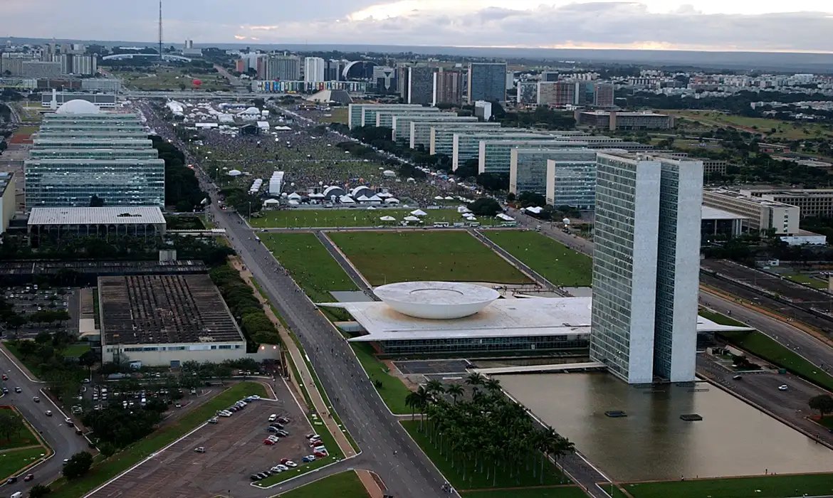 Governo publica lei que torna comunicação pública mais clara e simples