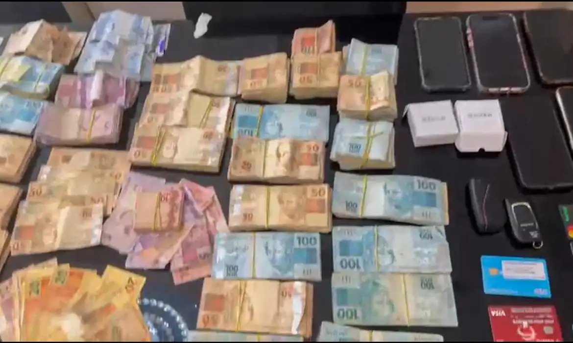 Operação Contenção prende mais 15 pessoas e bloqueia R$ 217 milhões