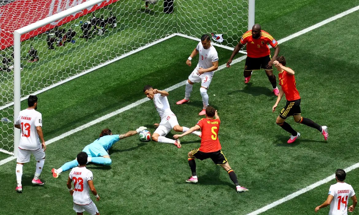 Defesa do Irã brilha e segura 0 a 0 contra a Bélgica em Los Angeles
