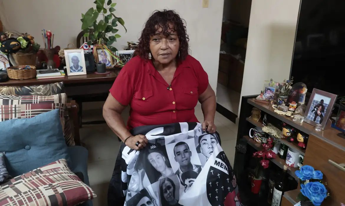 \"Nossos filhos pagaram por guerra que não era deles”, diz Mãe de Maio
