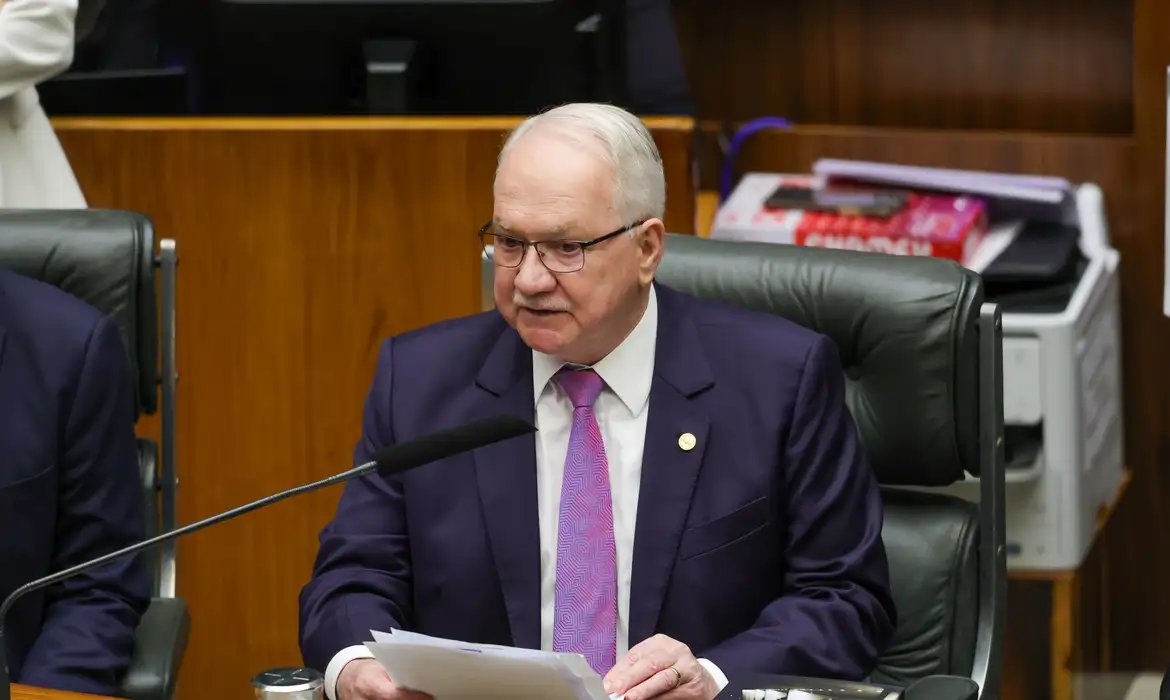 Fachin vai propor contracheque único para pagamento de juízes
