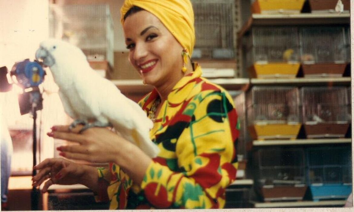 Viva Maria homenageia Carmen Miranda