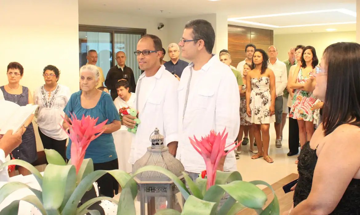 Uniões homoafetivas completam 15 anos de reconhecimento pelo STF