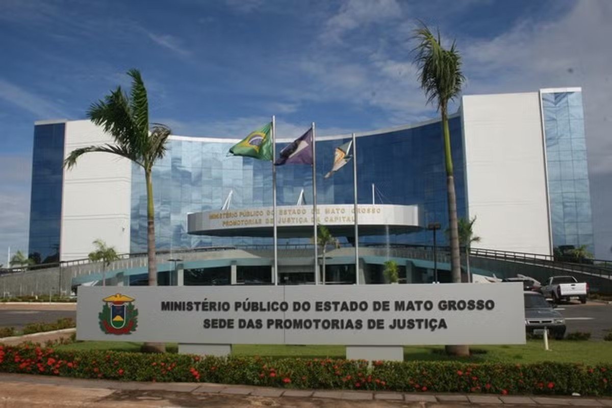 Ministério Público recorre para liberar acesso público ao júri de filho de ex-deputado acusado de matar casal em MT