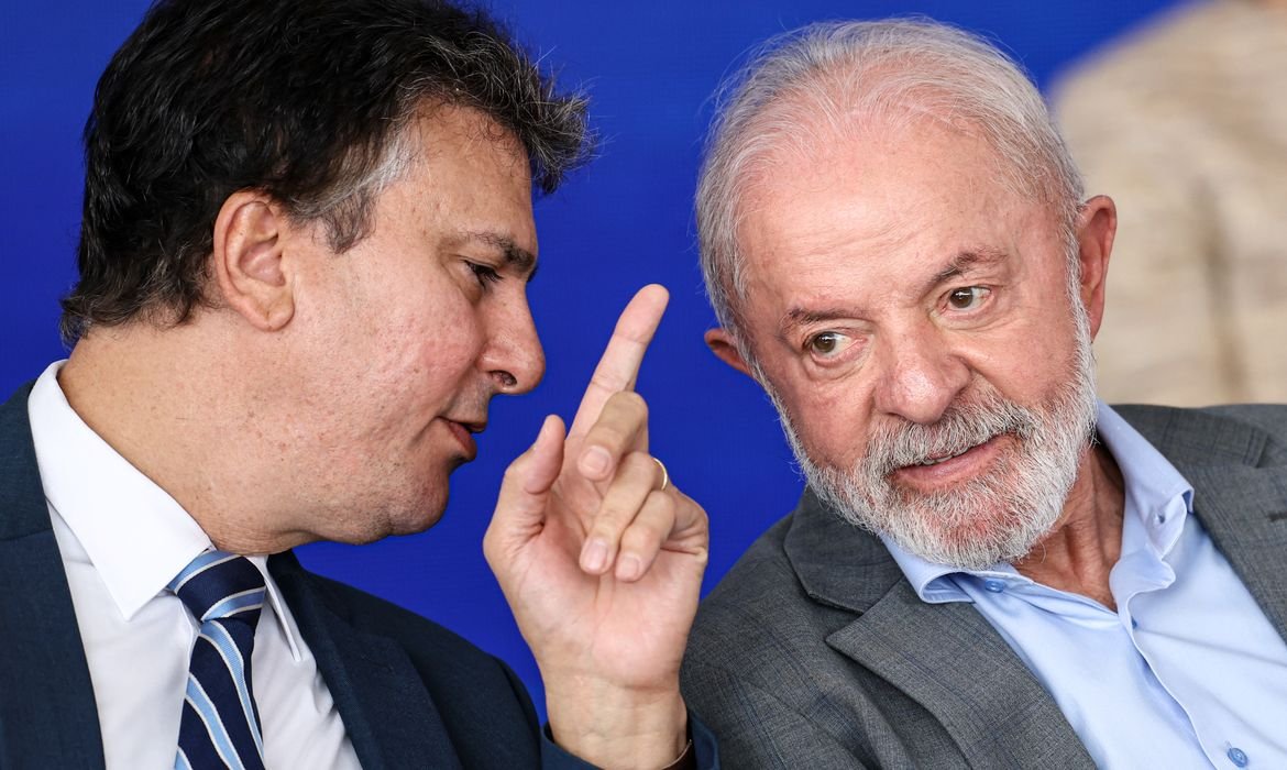 Lei decreta fim da lista tríplice para escolha de reitores