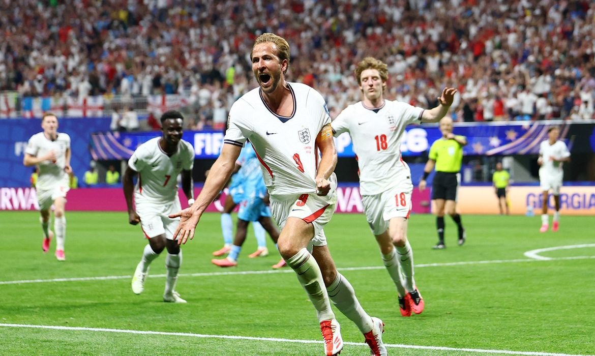 Inglaterra elimina RD Congo com dois gols de Kane e avança às oitavas 