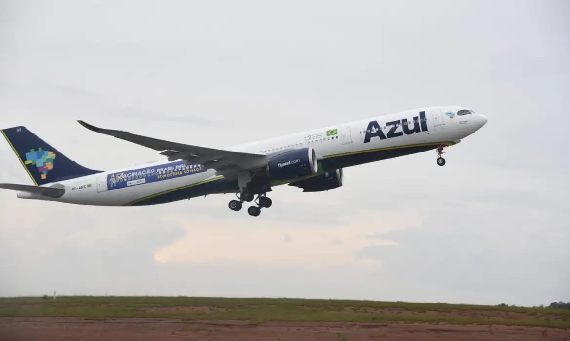 Camex autoriza uso de fundo para baratear querosene de aviação