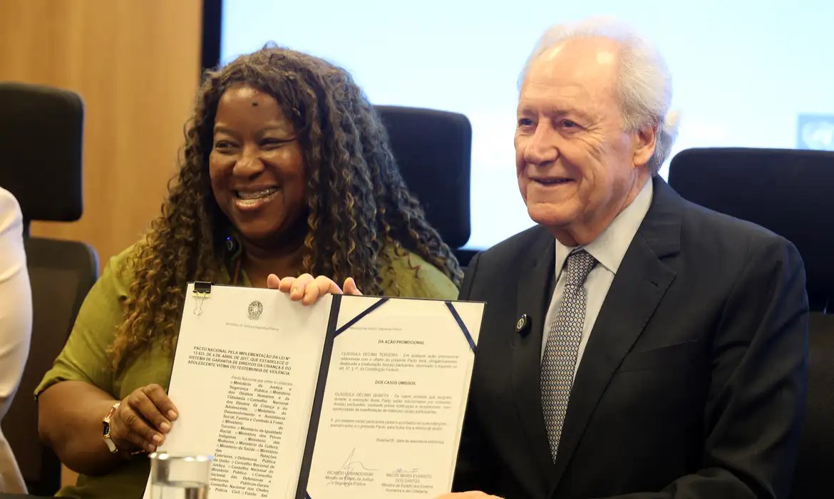 Lewandowski anuncia série de iniciativas do programa Crescer em Paz