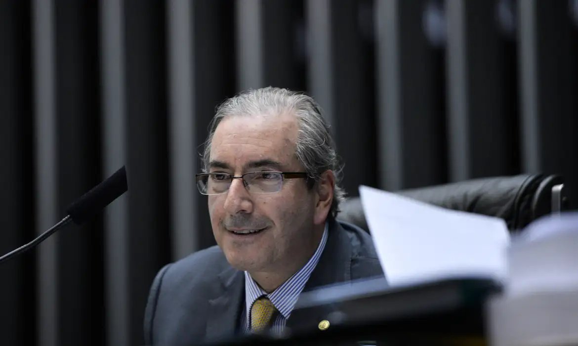 STF bloqueia R$ 6 milhões de Eduardo Cunha por indicação de emendas