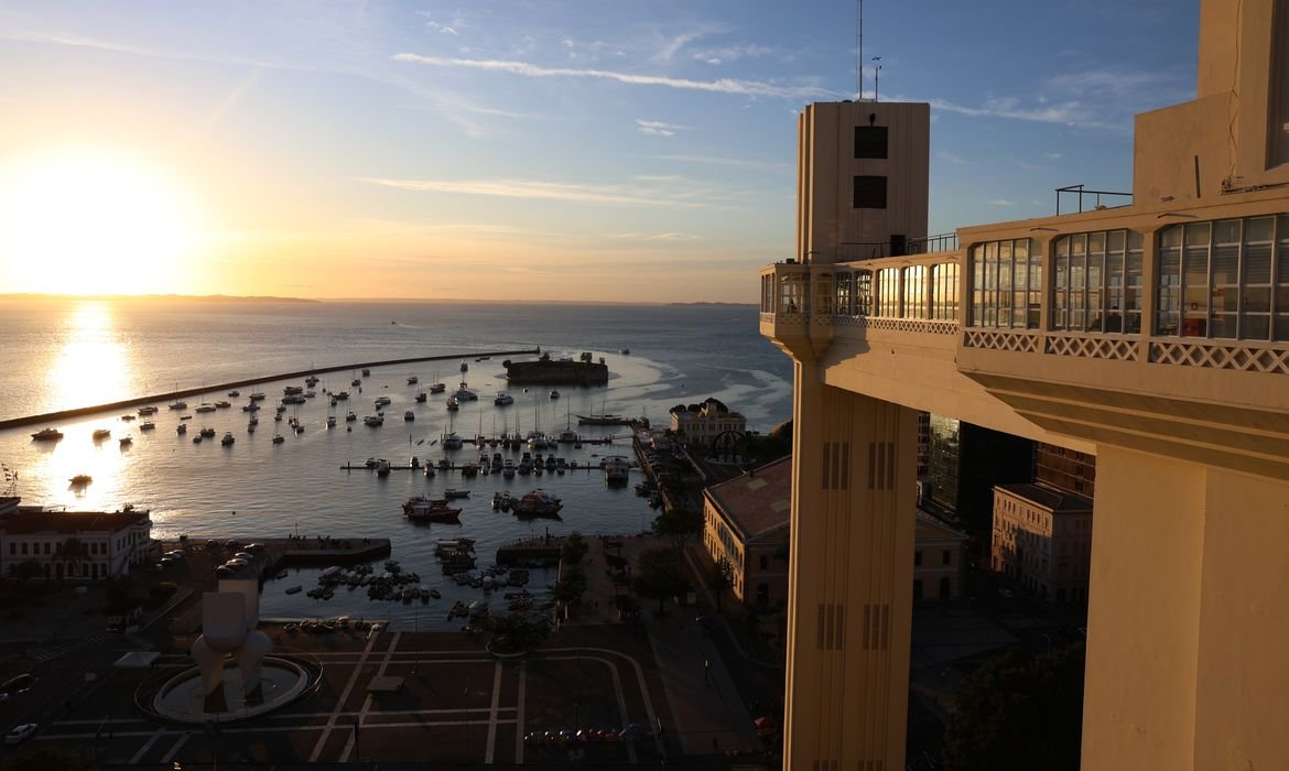 Lei torna Salvador capital simbólica do Brasil em 2 de Julho