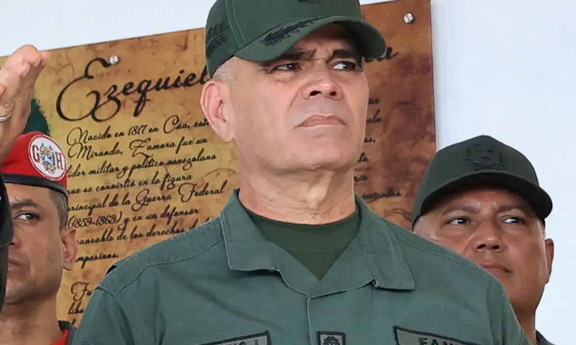 Equipe de segurança de Maduro foi morta a sangue frio, diz ministro