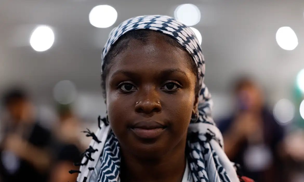 \"Nos territórios, as mulheres protagonizam as mudanças\", diz bióloga 