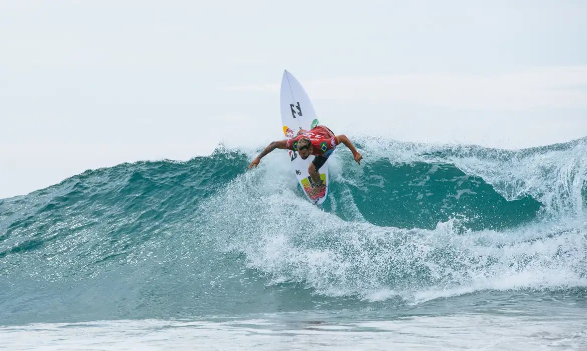 WSL exclui etapa de Abu Dhabi do circuito mundial de surfe deste ano