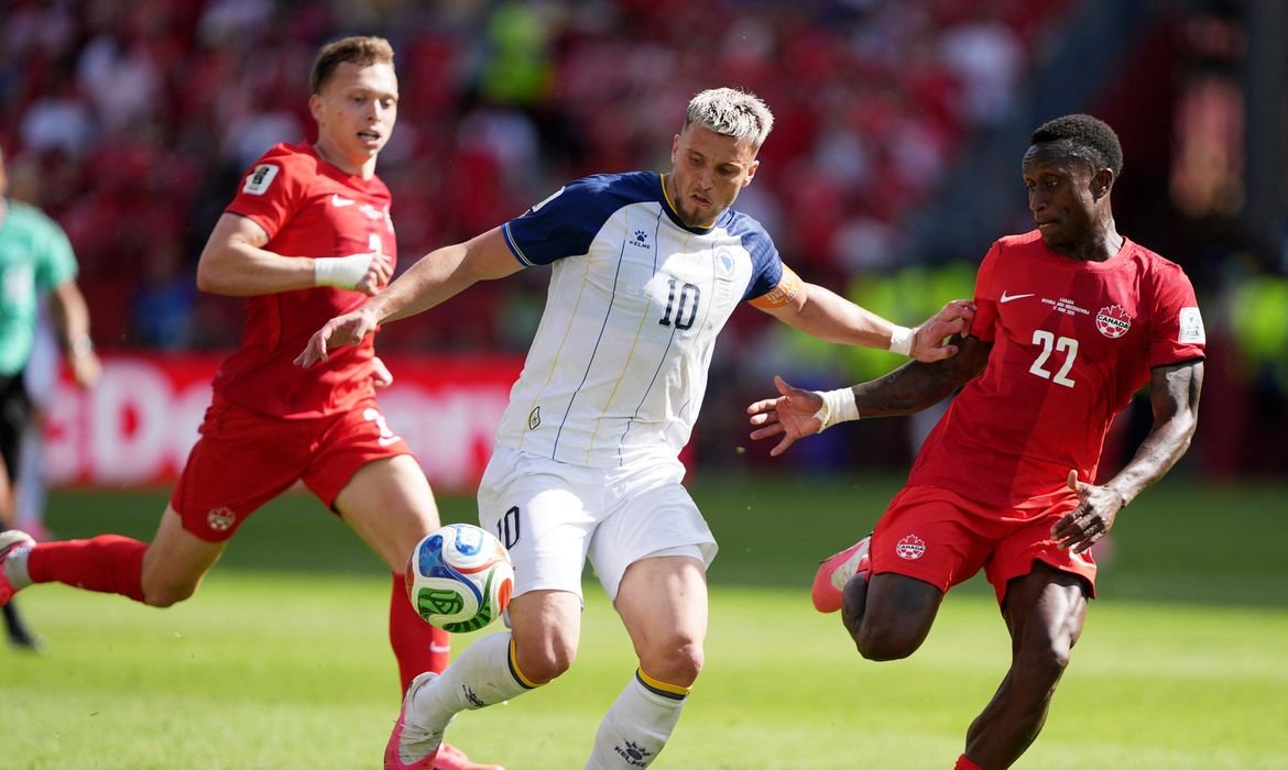 No segundo dia de Copa, EUA vence e Canadá empata
