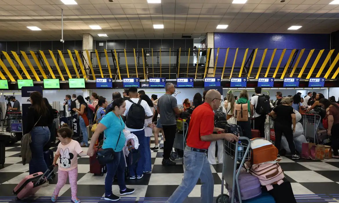 Governo federal anuncia investimentos de R$ 4,6 bilhões em aeroportos
