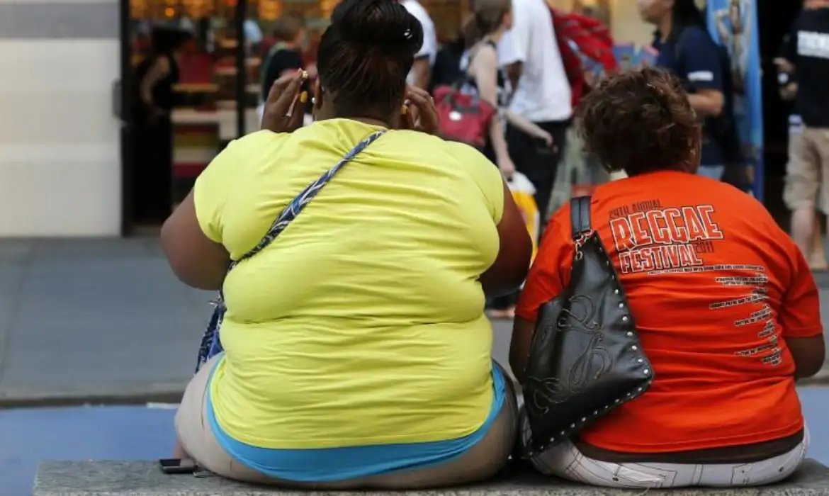 Obesidade se torna principal fator de risco à saúde no Brasil