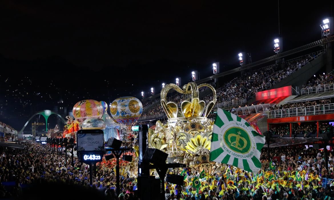 Cidade do Rio terá movimento intenso, com até oito milhões de foliões
