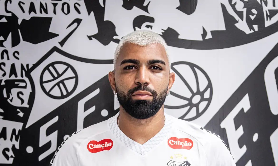 Santos anuncia volta de Gabigol, revelado nas categorias de base