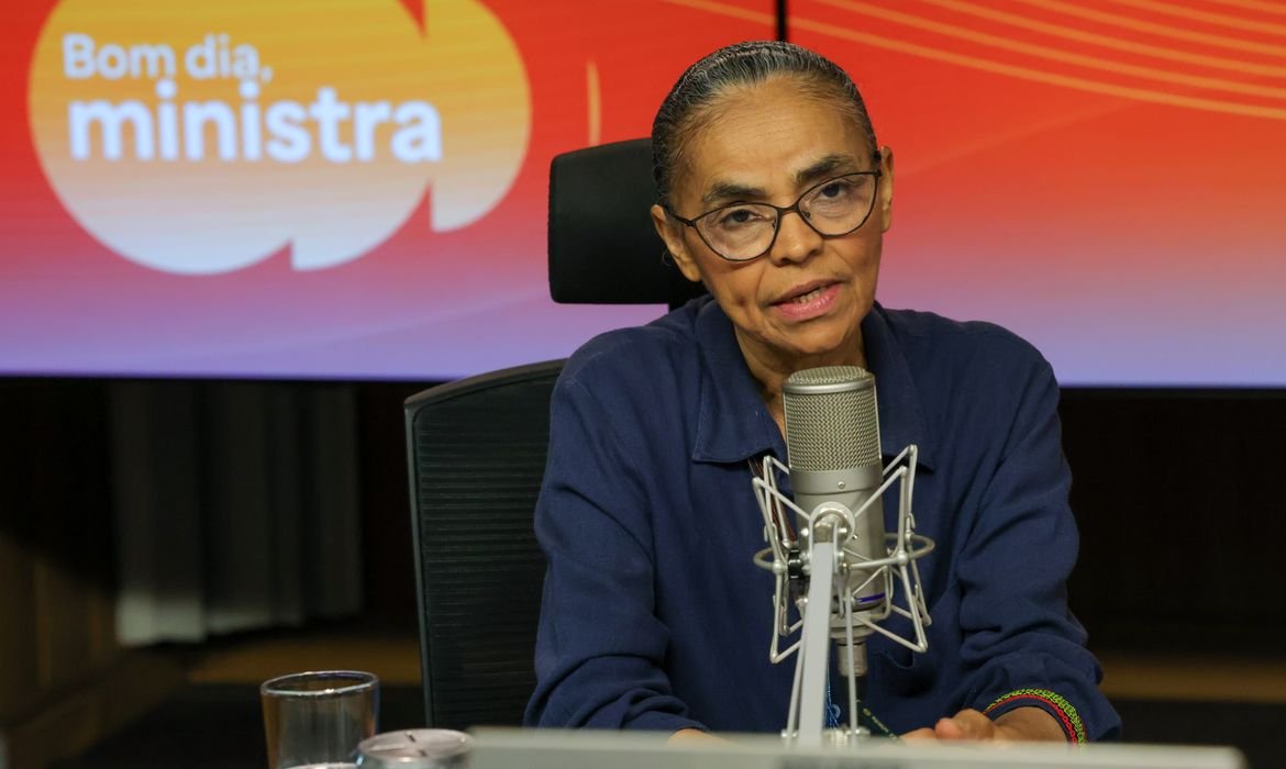 Marina classifica derrubada de vetos de lei ambiental como \"demolição\"