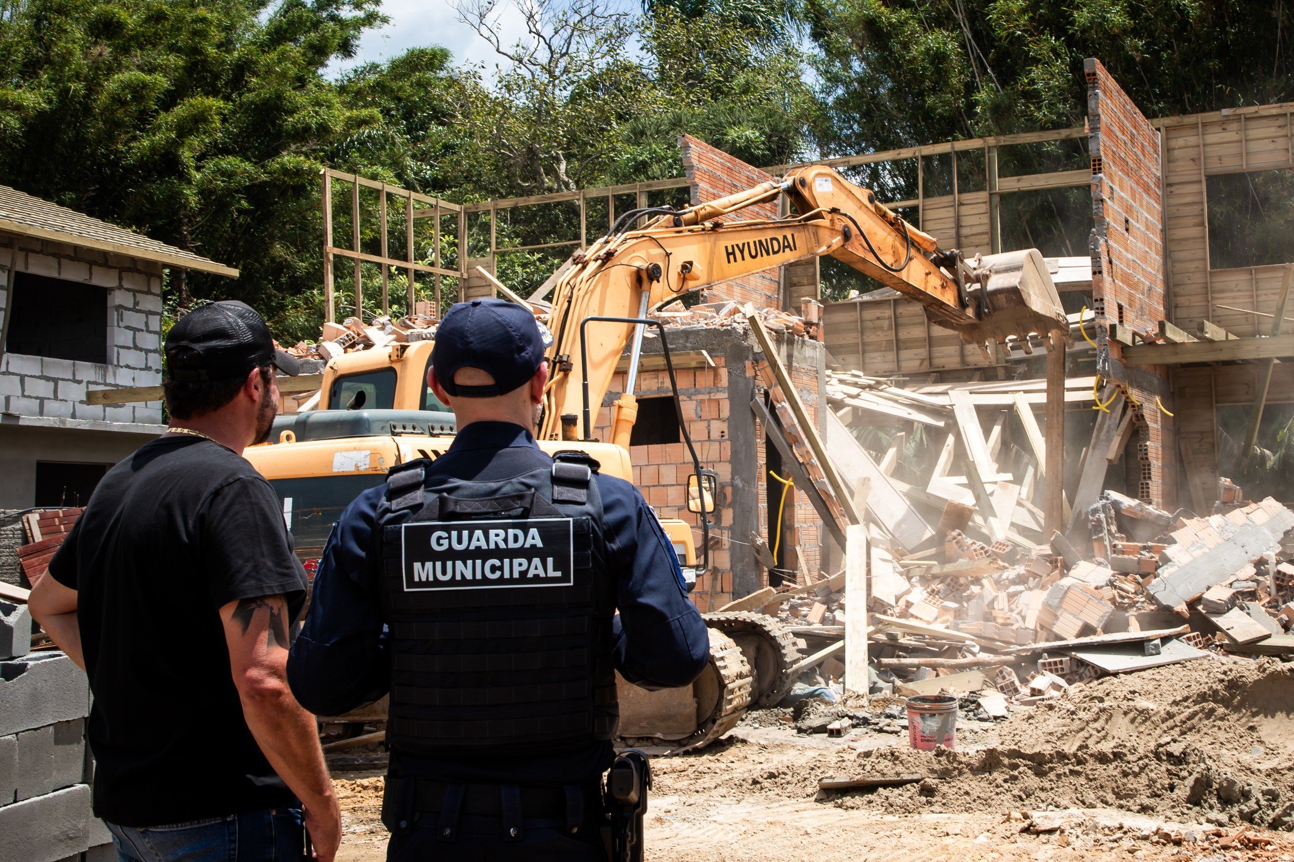 Moradores podem ser voluntários na segurança em Florianópolis com ajuda de custo; veja como se inscrever