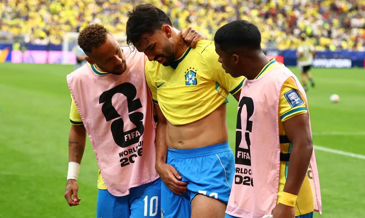 Lucas Paquetá tem lesão na coxa confirmada, sem previsão de retorno